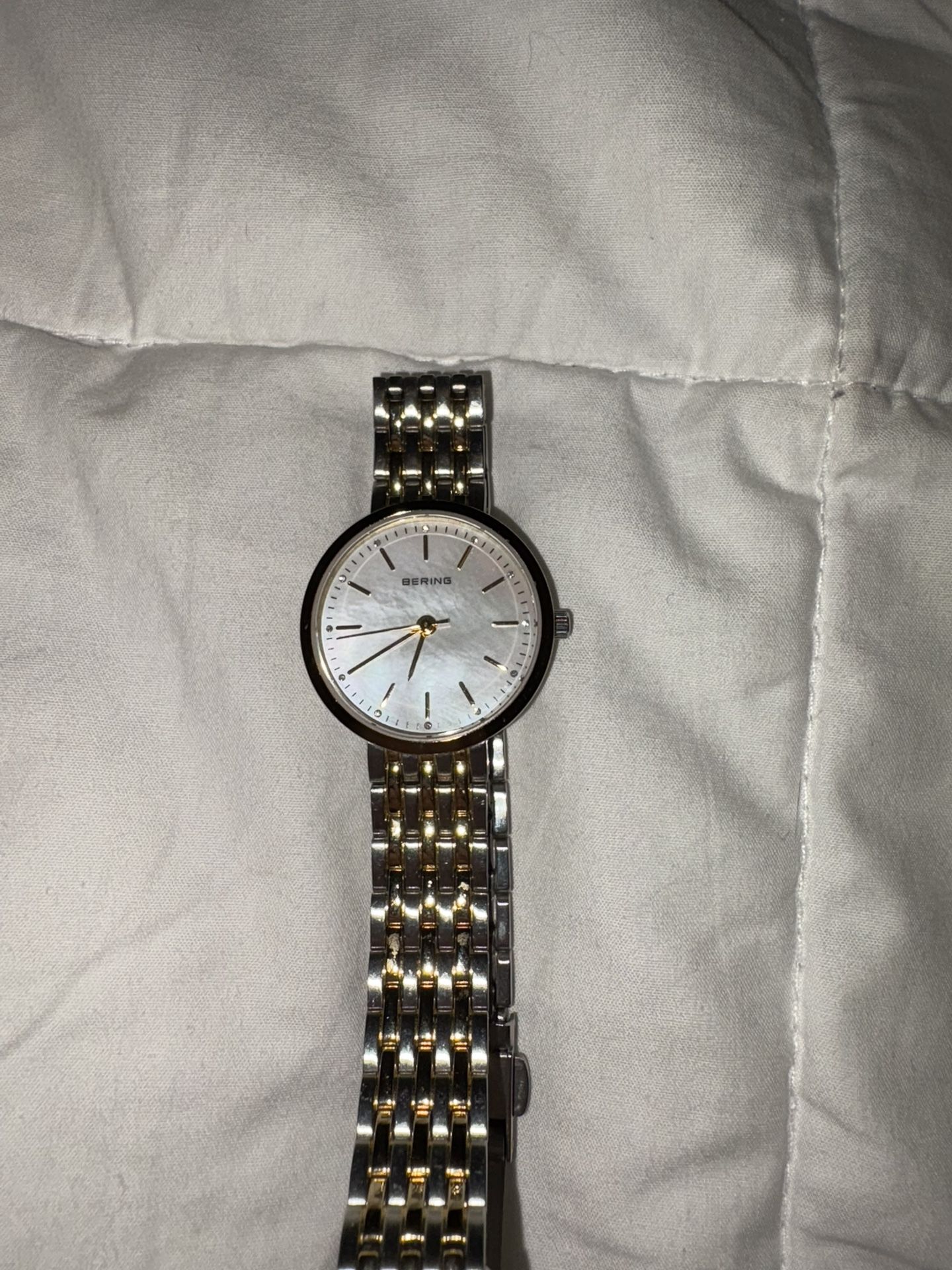 bering watch women’s