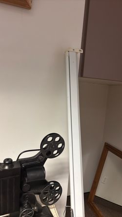 White Projection Screen Pull-Down