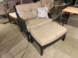 Outdoor Large Chair with Ottoman