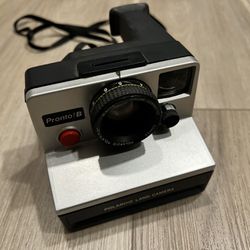 “Pronto! B” Polaroid Land Camera 