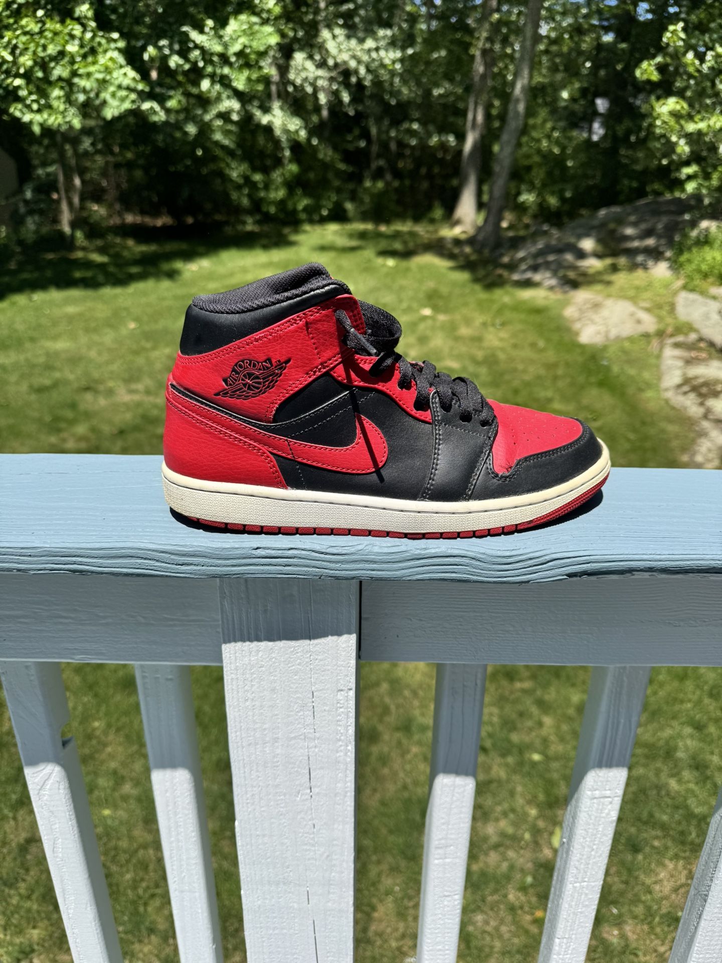 Air Jordan 1 Mid “Banned” (Black/White/Red) Size 8.5 Men’s