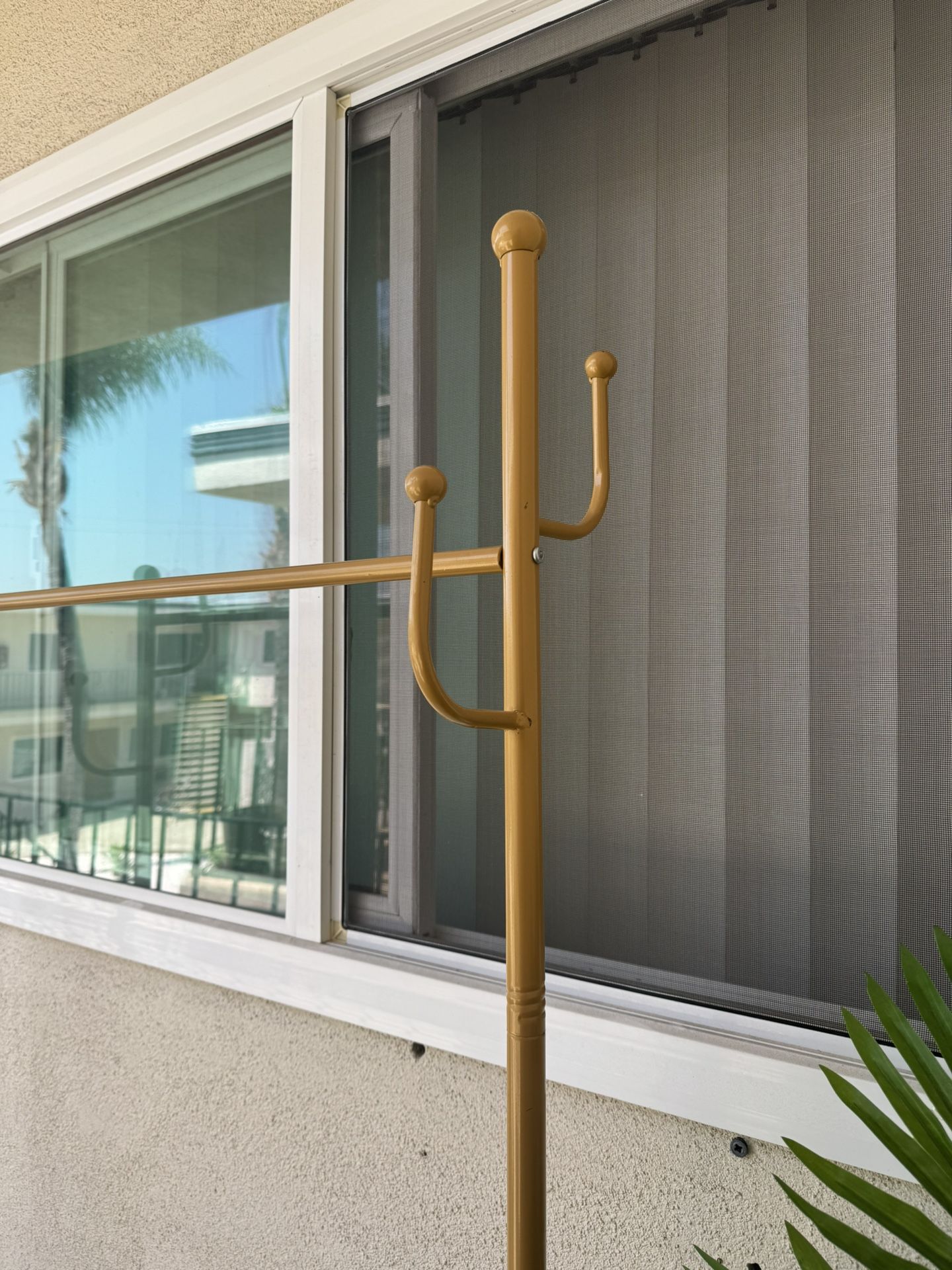 coat rack w. storage