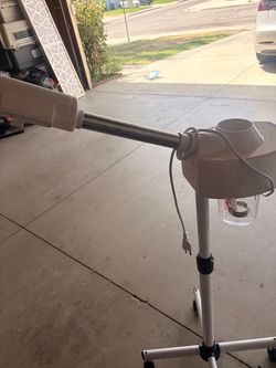 Facial steamer