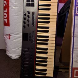 Nektar Impact LX49 MIDI Keyboard Controller (49-Key) – Works Great