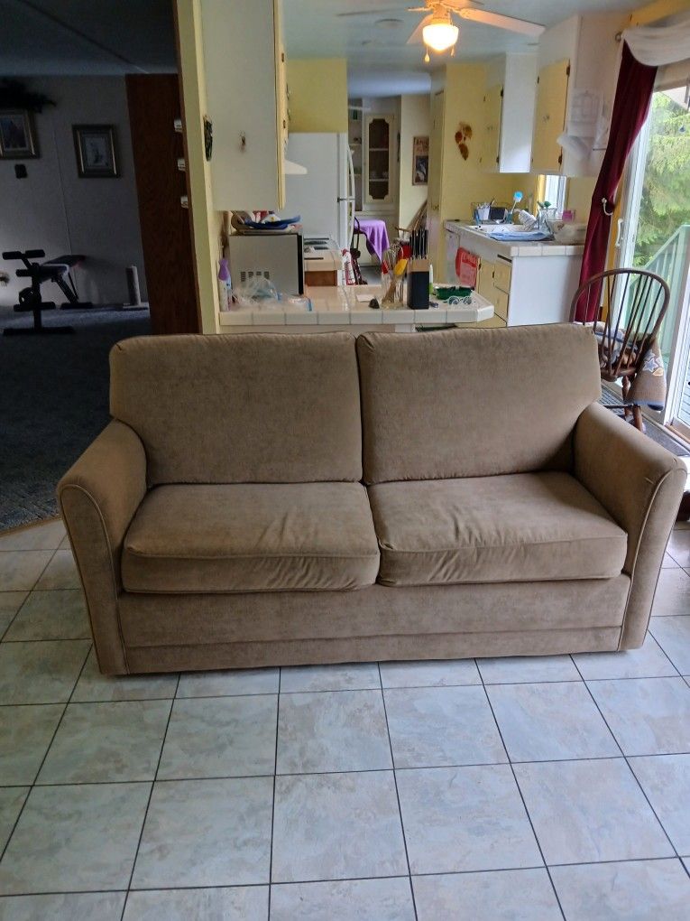 Lane Hidabed Couch