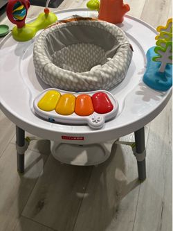 Skip Hop Activity Center
