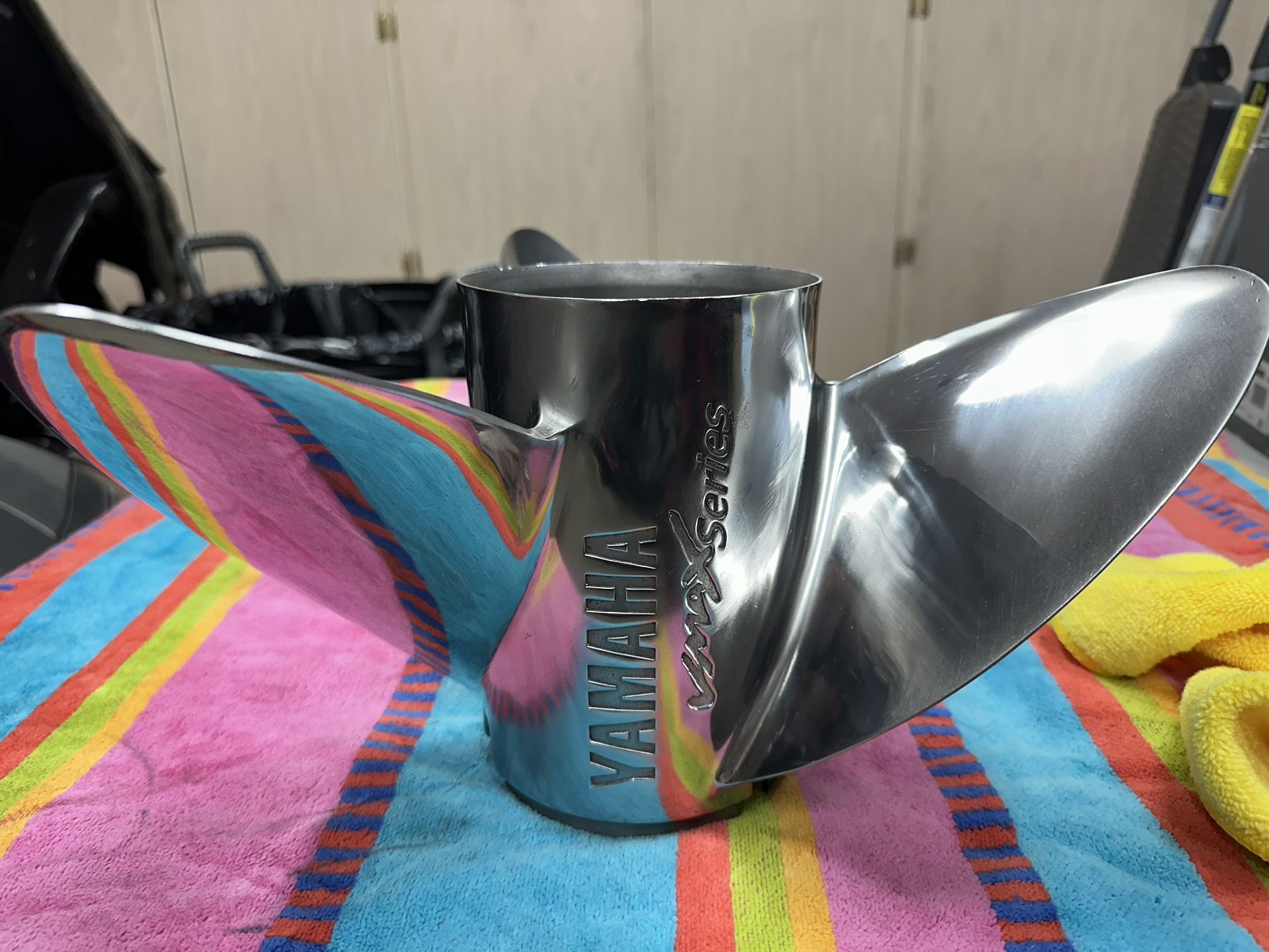 Yamaha Vmax Series 25 T1 15-1/8 Propeller 