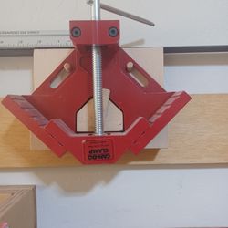 Corner Clamp