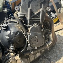 Yamaha R6 Engine