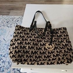 MK Purse