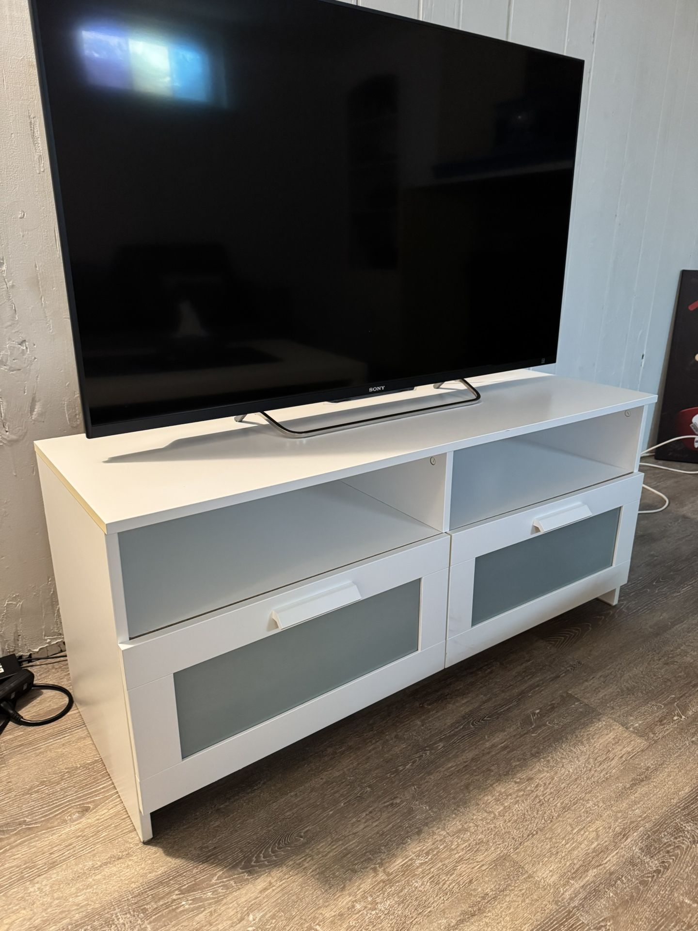 TV Stand White (without TV)