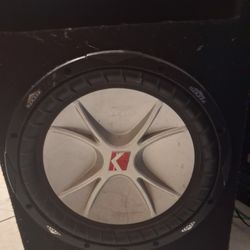 12" Kicker COMPVR WITH BOX