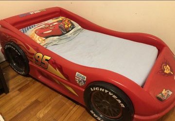 Big kid car bed Disney pixar$80