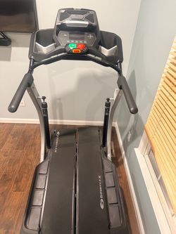BowFlex TreadClimber TC200 barely used
