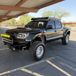 Tacoma Toyota Pre Runner 4x4 