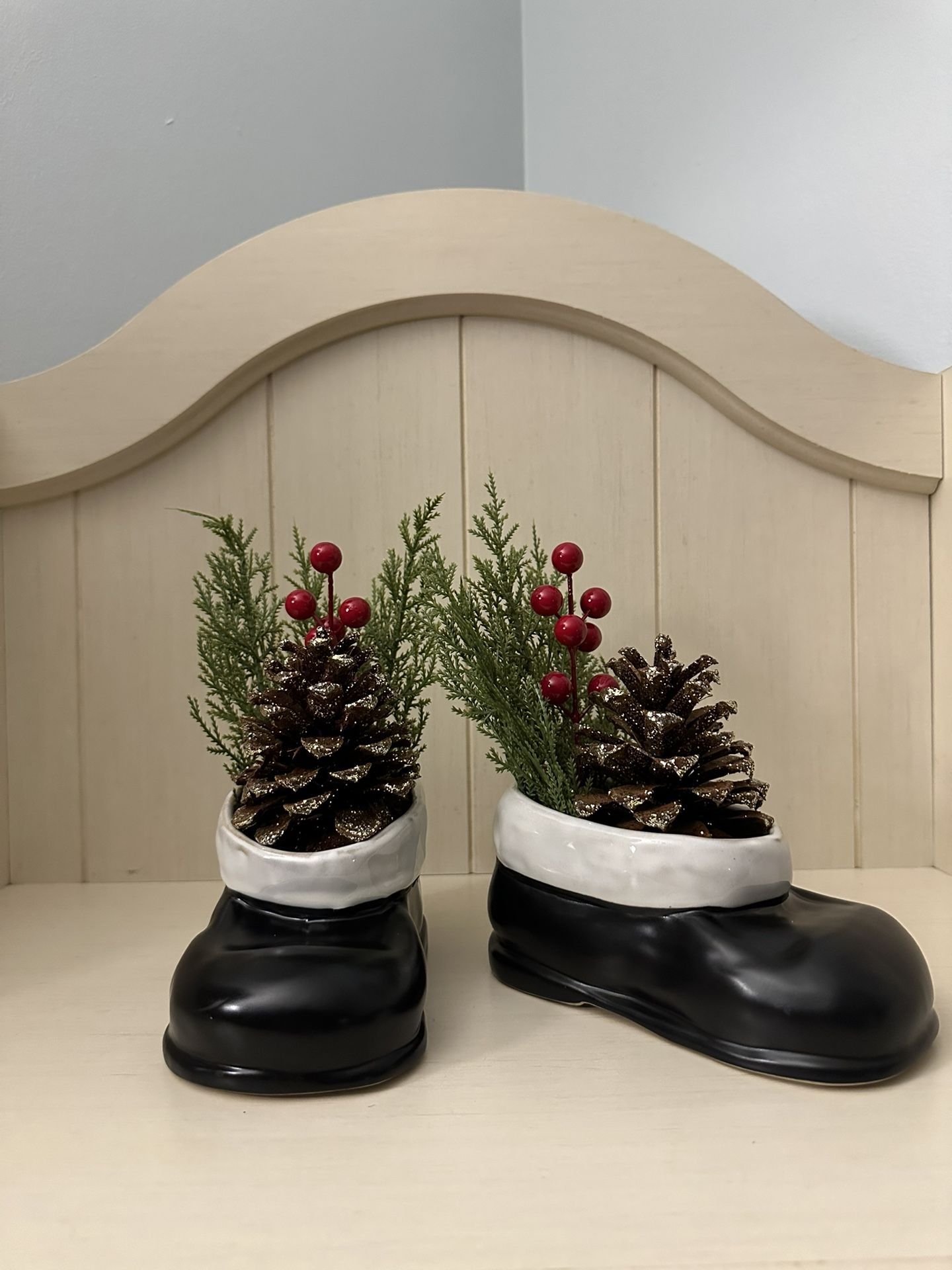 Pottery Barn Santa Boots With 🎄Decor