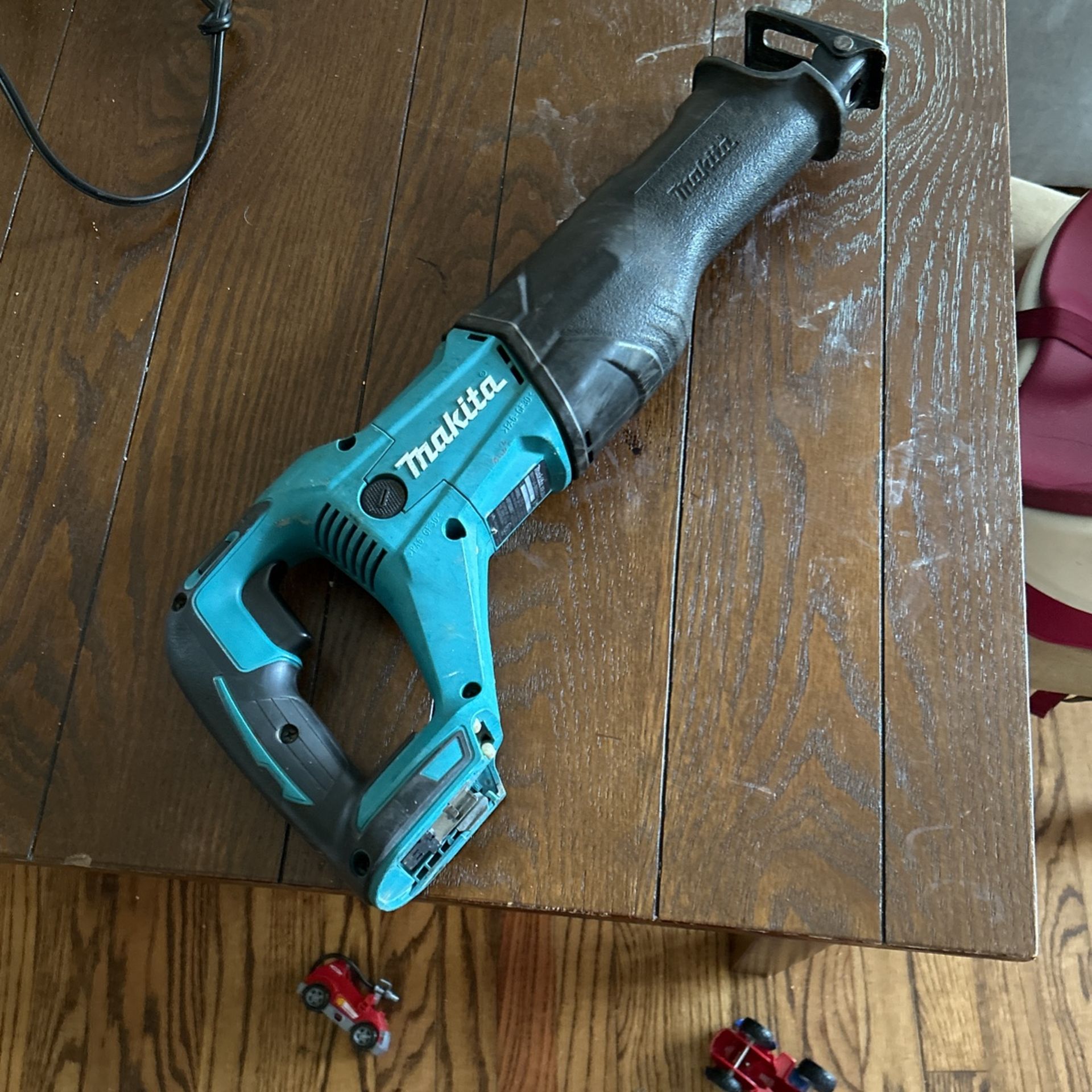 Makita LXT 18v Handsaw 