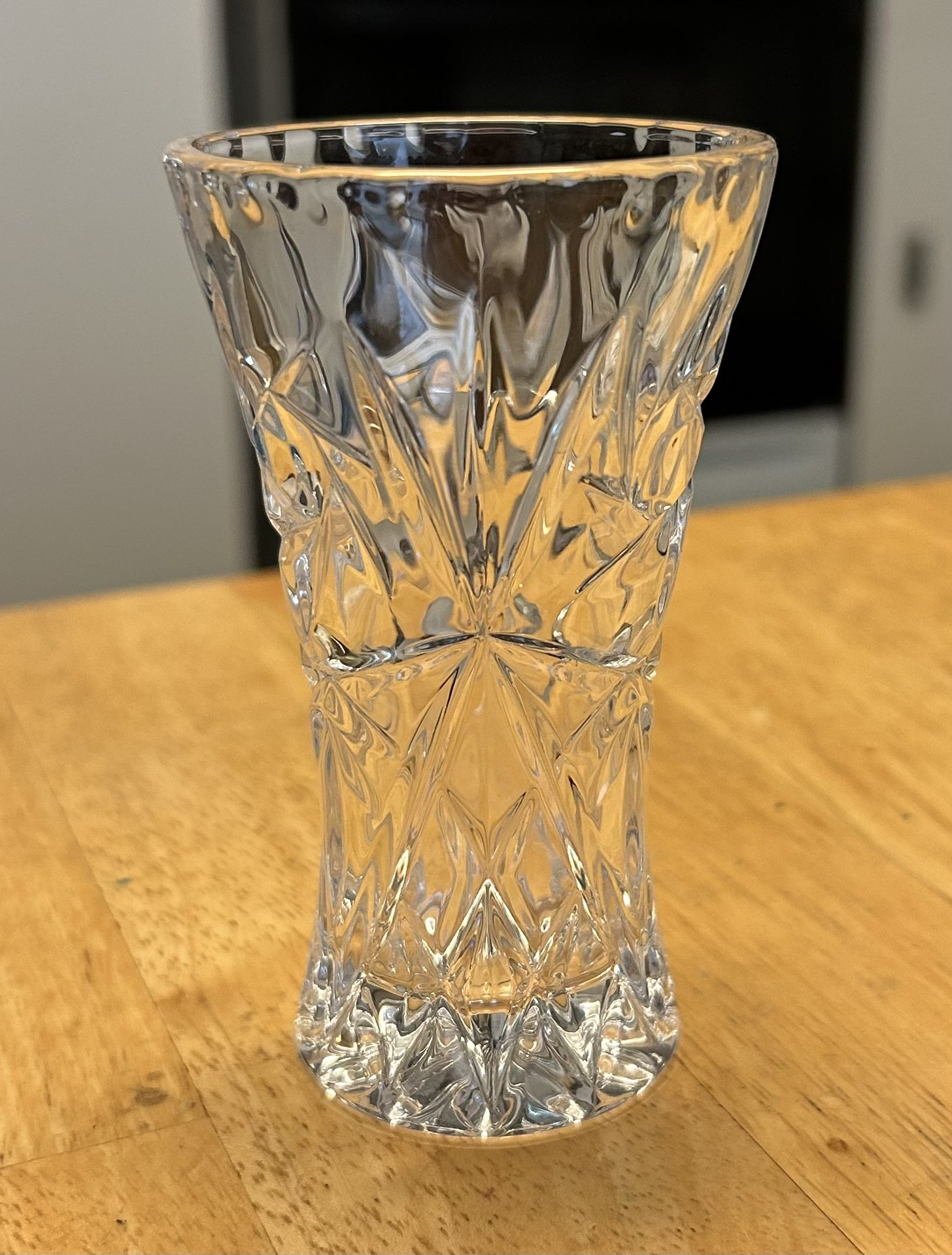 Lenox??? Collectible Crystal  Glass  Star Vase 