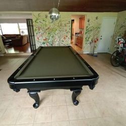 Beautiful Pool Table 