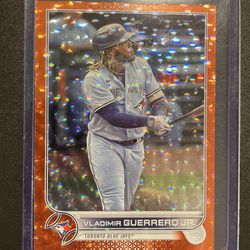 Topps 2022 Orange Holographic Vlad Guerrero Jr Baseball Card #76