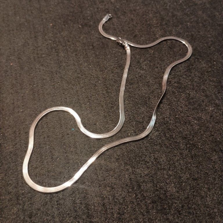 23 1/2 Stylish 925 Sterling Silver Necklace