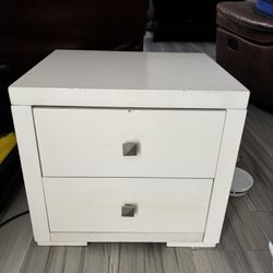 Nightstand 