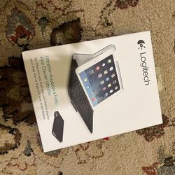 iPad Case & Keyboard 