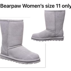  Bearpaw Women’s Boot Size 11 