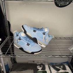 UNC Jordan 4 