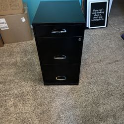 3 Drawer File Cabinet 