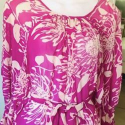 🎄NEW Gorgeous XS Fit Small Fushia/White Shirt  $13  🎈