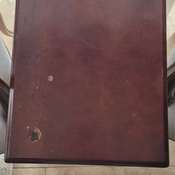 Antique Style Chairs With Table