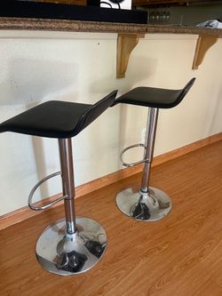Bar chairs