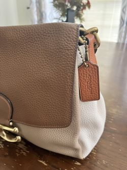 Authentic Coach 4613 May shoulder Bag for Sale in North Reading