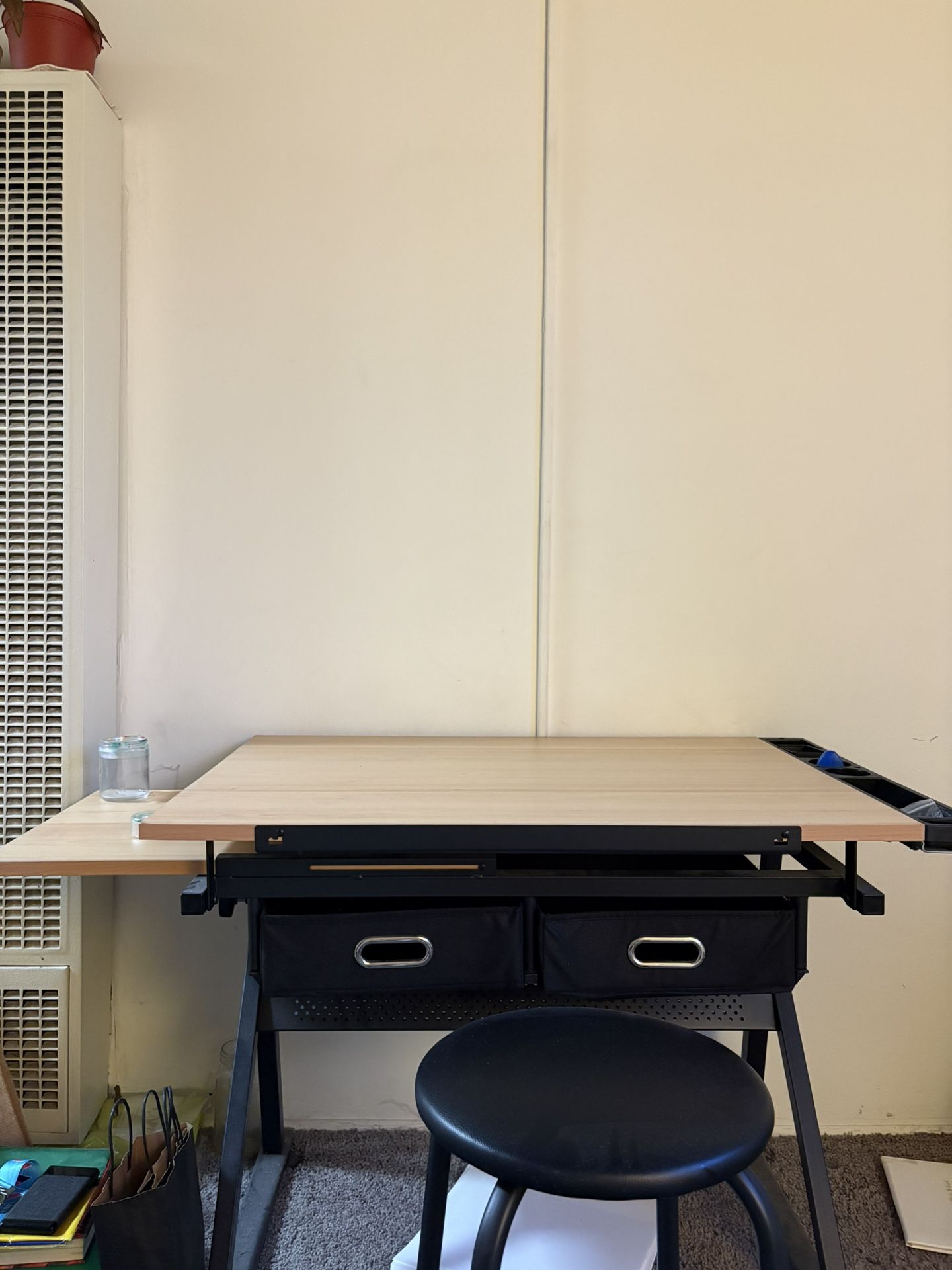 Artist’s Adjustable Desk