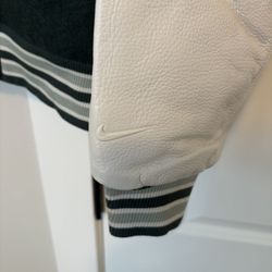 Nike Women’s Sportswear Classic Oversized Destroyer Jacket