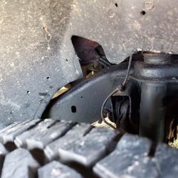 chevrolet silverado 1500 z71 original work truck 2005 1 OWNER ONLY 87.000 MILES ORIGINAL ENGINE VORTEX 5.3 ,clean carfax autocheck 77% runs great part