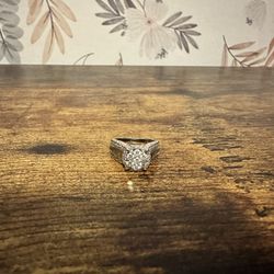 1 Carat Diamond Ring 