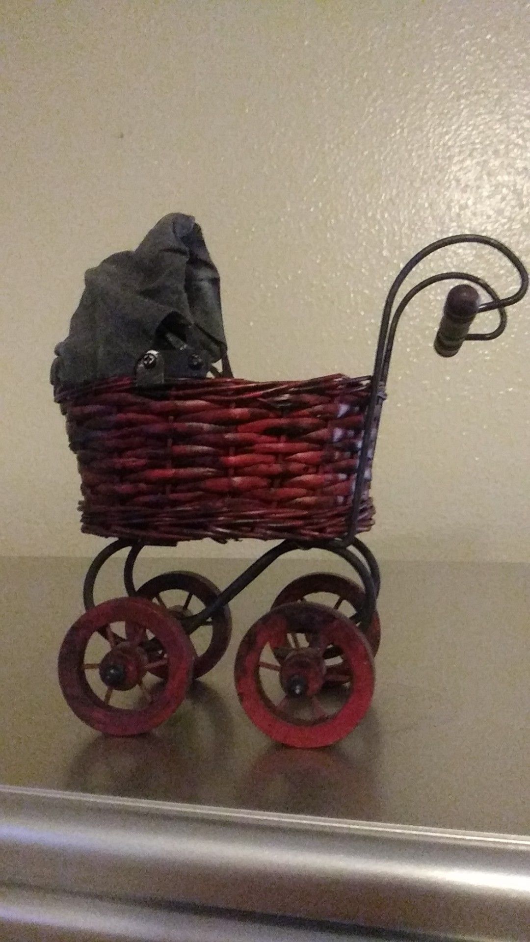 Wicker Rattan Baby Doll Pram Carriage Reproduction