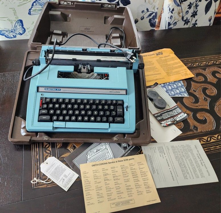 Smith Corona Electra XT Correcting Electric Typewriter Working Preowned.