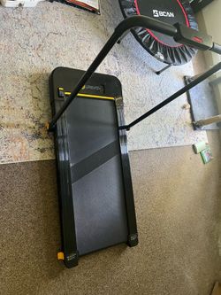 Folding mini treadmill