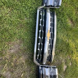 Chevy Silverado LTZ Luces Y Parrilla 