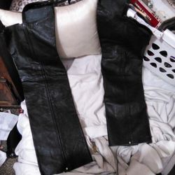 Unik Leather Apparwol