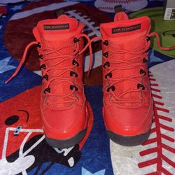 Air Jordan Chile Red Retro 9’s, Youth Size