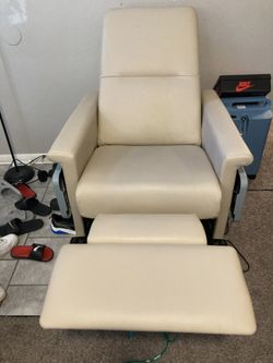 Reclining Elevated Chair.
