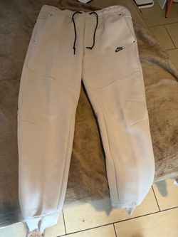 XL Nike Tech Fleece Joggers Style Code: HV0959-009-XL