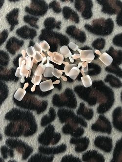 Assortment of Kiss Nails