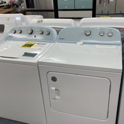 New Scratch And Dent Whirlpool Washer And Dryer Set. 1 Year Warranty 