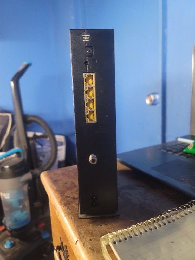 ARRIS Surfboard SBG7580AC 32x8 DOCSIS 3.0 Cable Modem / AC1750 WiFi
