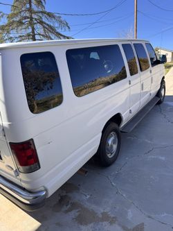 2003 Ford E-350